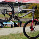 Video + Fotos :: Zenith Presenta su nueva maquina de DH Saka 2012