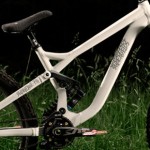 Brendan Howey rodando en la Commencal VTT Supreme FR