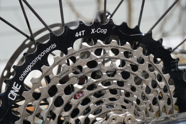 OneUp-44-tooth-XX1-cassette-cog-details01-600x399
