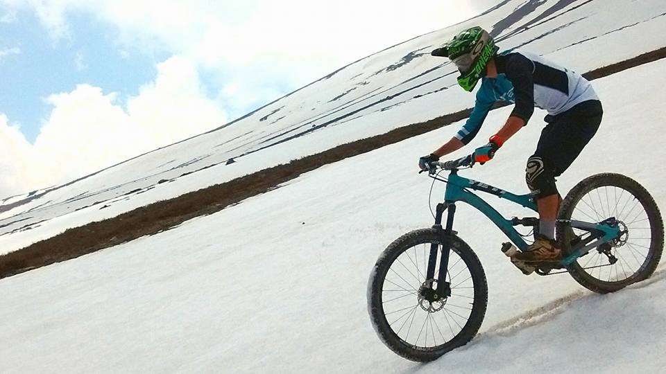 Montenbaik  Principal web del Mountain Bike en Español. Encuentra los  mejores videos y fotos de MTB, las tendencias, tecnología y test de los  productos actuales. · Test :: Casco O´Neal Fury - Montenbaik