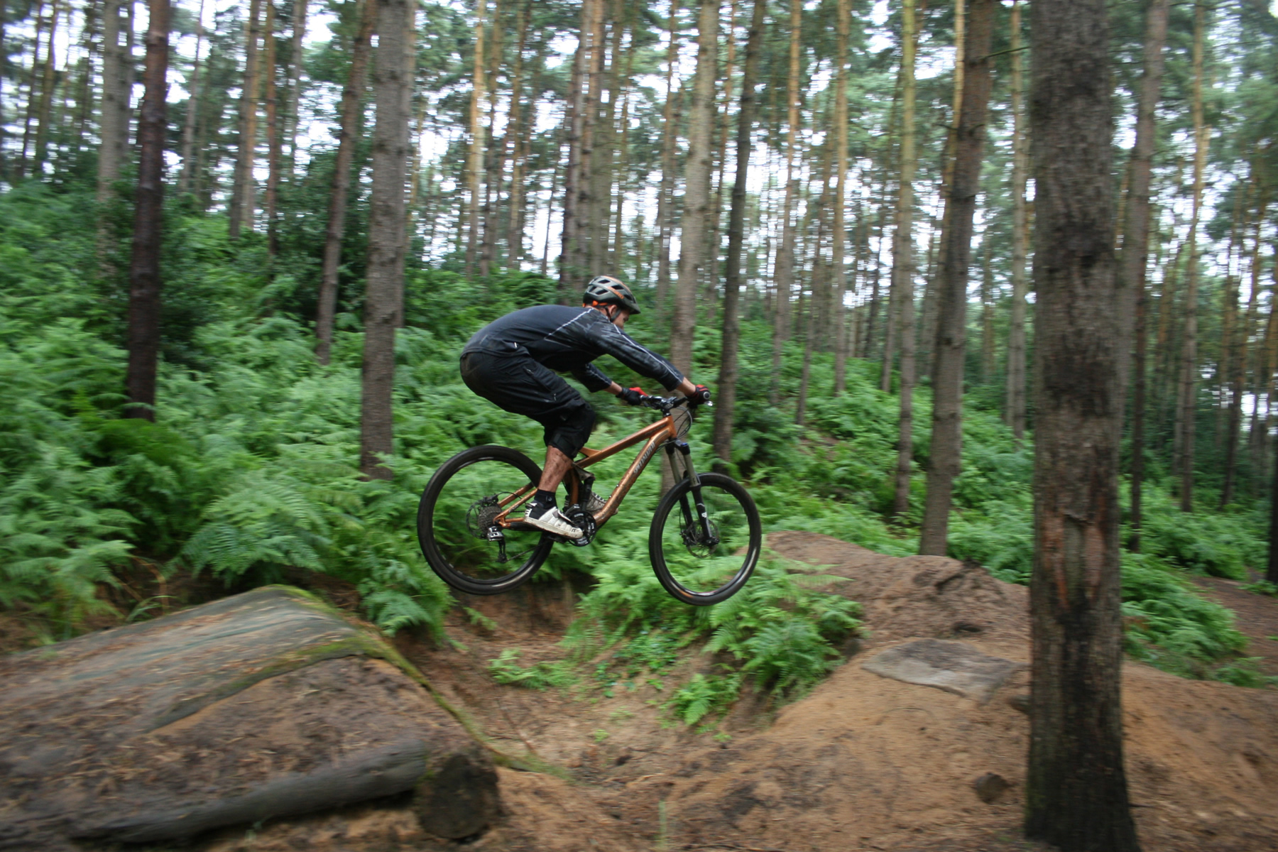 mtb-instruction-mountain-bike-skills-courses-jumps-and-drops